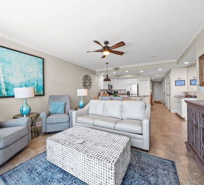 3 San Carlos 1205 Living Room