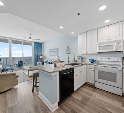 Lighthouse 1709 Fully Equipped Kitchen
