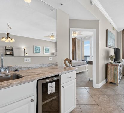 San Carlos 309 Wet Bar with Separate Beverage Fridge