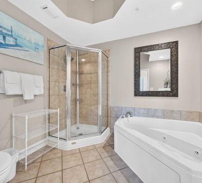 San Carlos 309 Primary Bath with Jetted Tub and Separate Step-in Shower