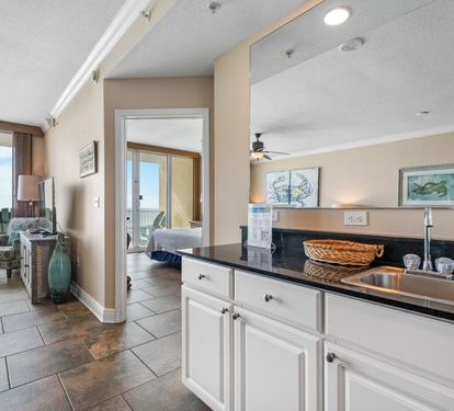 8 SAN502 WET BAR