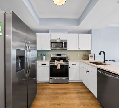 Crystal Tower 904 Fully Equipped Kitchen