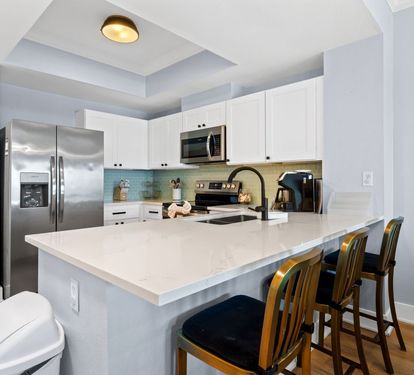 Crystal Tower 904 Kitchen Counter Seats 3