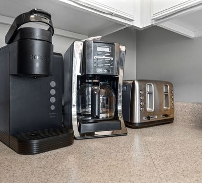Lighthouse 1710 Drip Coffee Maker + Keurig