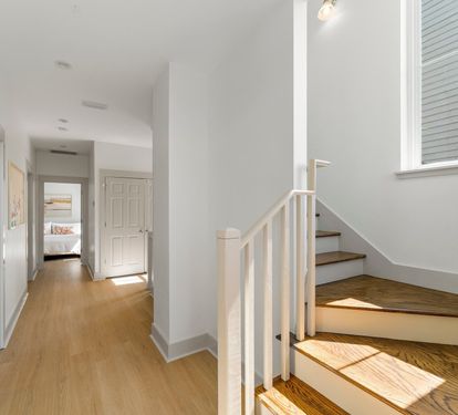 Airy staircase connecting all your living spaces