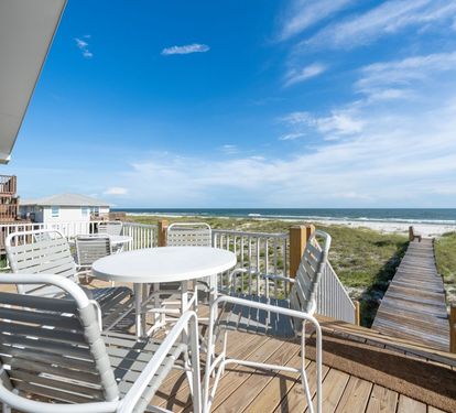 Cabana Beach House Gulf Front Dining on the Deck