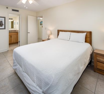 Guest Bedroom with Queen Bed