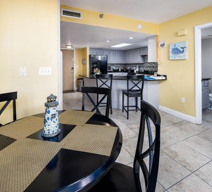Dining area and bar seating