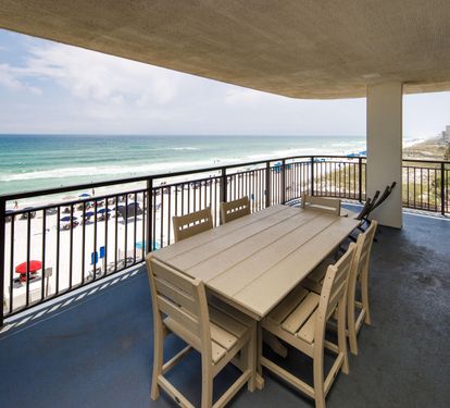 Balcony seating/dining and view