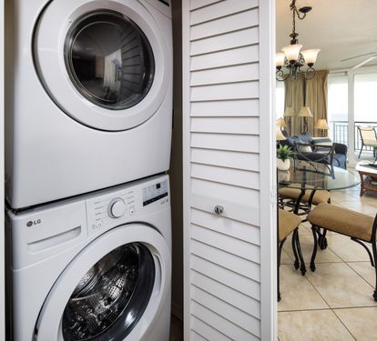 Hallway washer/dryer