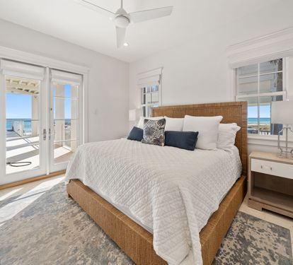 1st Floor - King Guest Suite