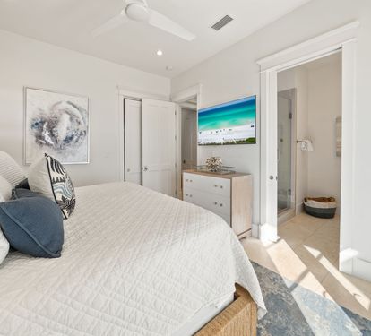 King Guest Suite - Patio Access + Flat-Screen TV