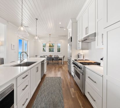 Offering High-End, Stainless Steel Appliances