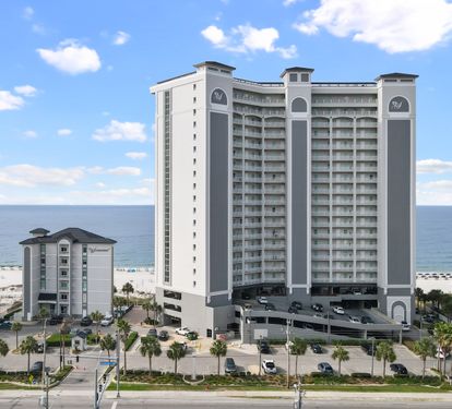 Arrival landmark: Use the tall Seawind tower on the right, which includes the parking garage. The shorter Seawind building is shown on the left only for comparison.