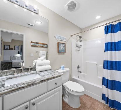 23 San Carlos 1205 Bathroom 3