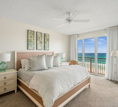 Gulf Front Primary Suite! King Size Bed