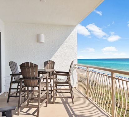 Gulf-Front Balcony with Ample Seating