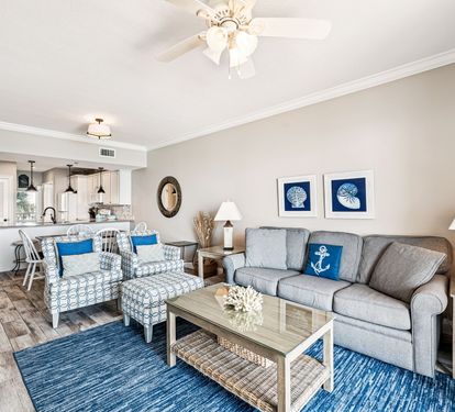 Cozy Living Area with Ample Seating