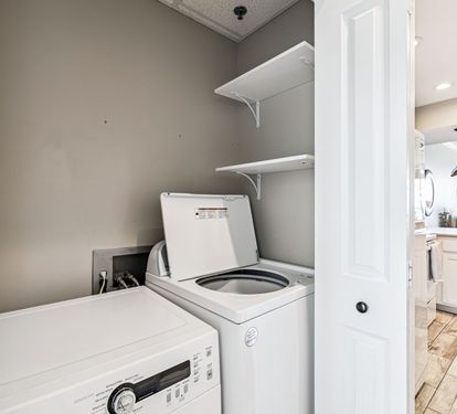 Full-Size Washer & Dryer