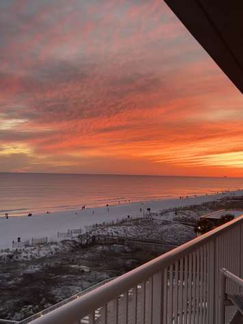 Summer Place 501 - 3Bd Beachfront Condo - 2 Sets of Bea