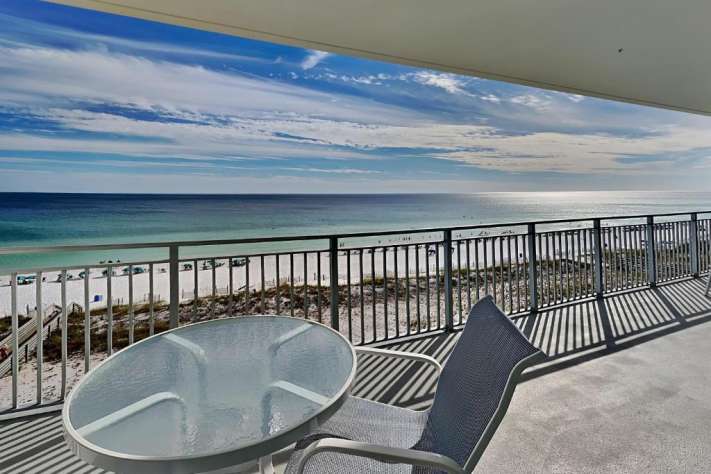 Luxury Beachfront Bliss – Blu’s Only 2BR Condo!
