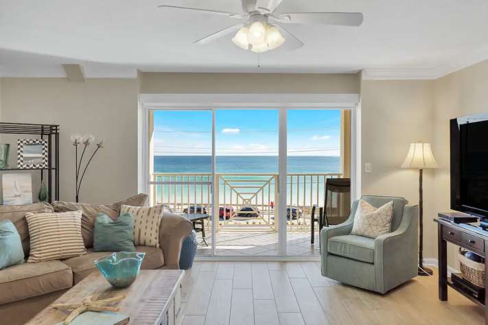 Unit A-402, Waterfront, 3-bedroom Condo!
