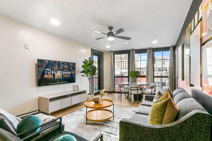 Pelican's Mirage: 2BR Haven Condo with Balcony