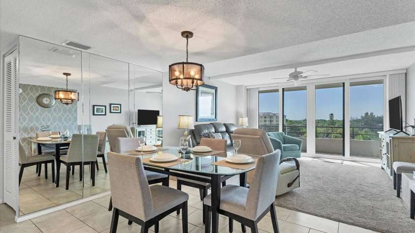6415 midnight pass road unit 606