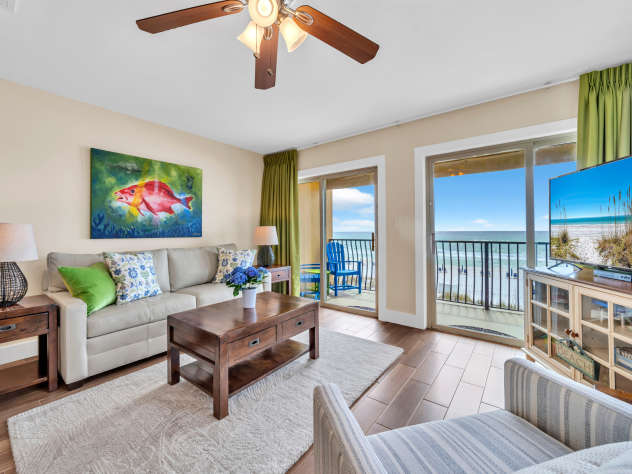 Coral Reef Club 32